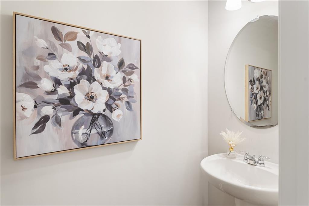 2824 Saratoga Lake View