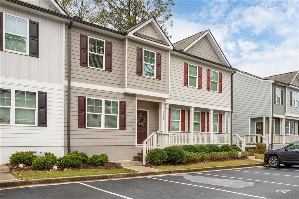 2824 Saratoga Lake View