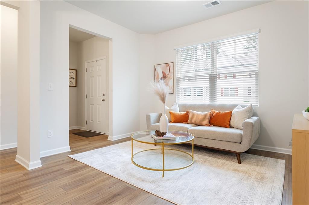 2824 Saratoga Lake View