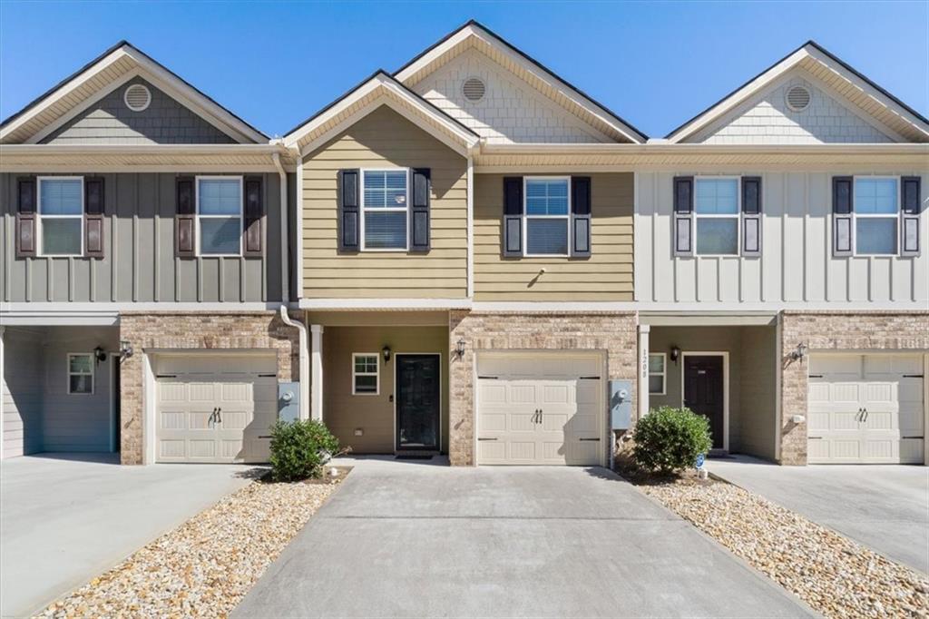 1206 Creel Lane