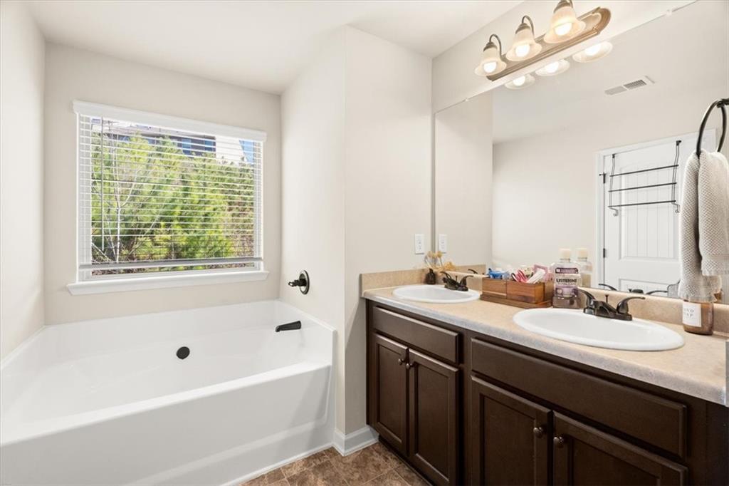 1206 Creel Lane
