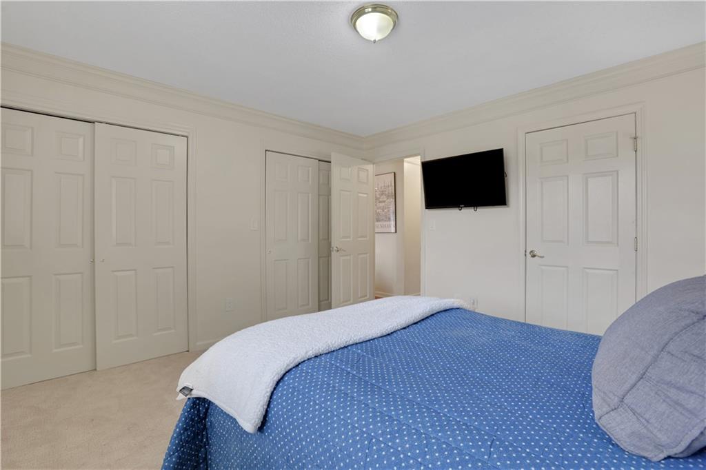 300 Johnson Ferry Road NE Unit B206