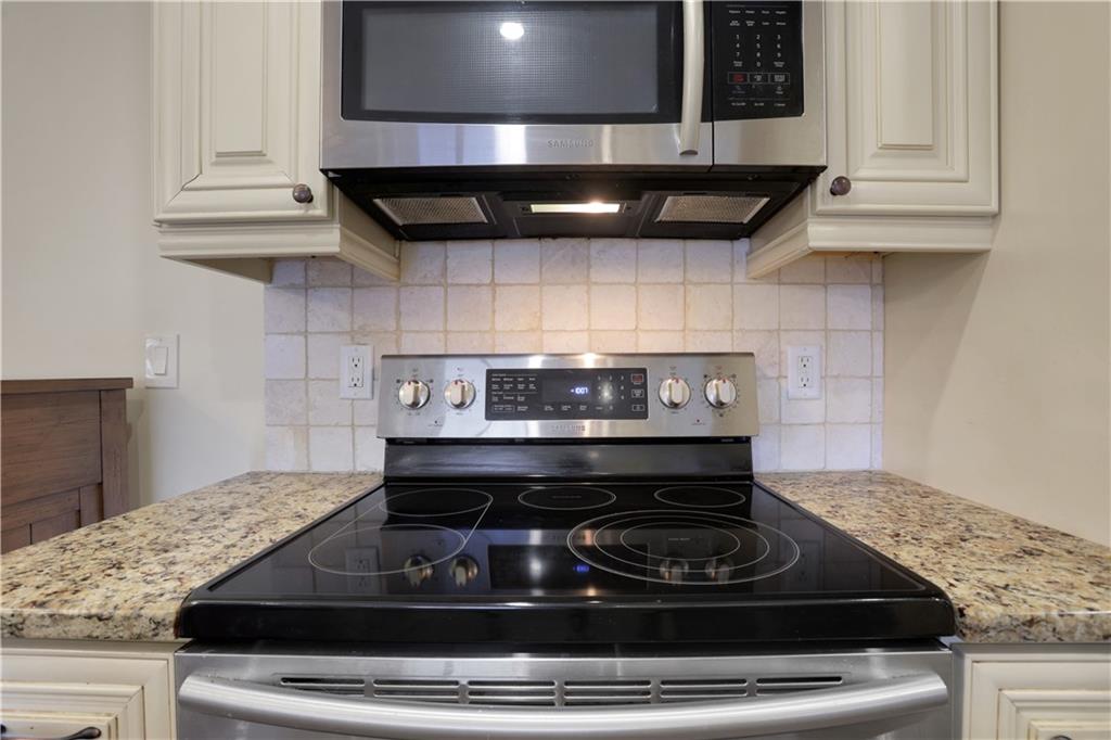 300 Johnson Ferry Road NE Unit B206