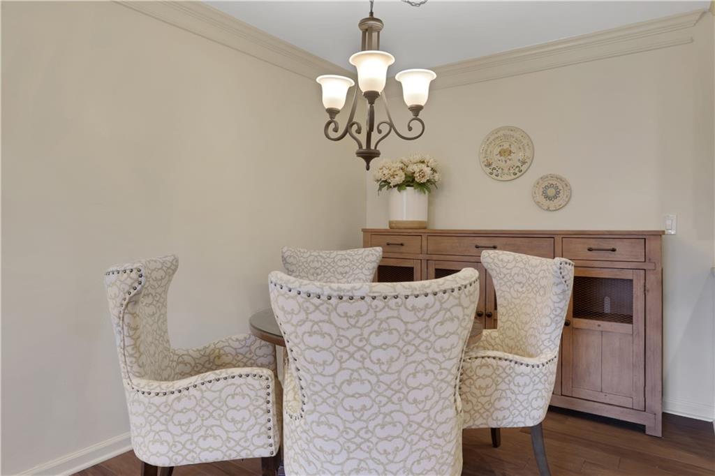 300 Johnson Ferry Road NE Unit B206