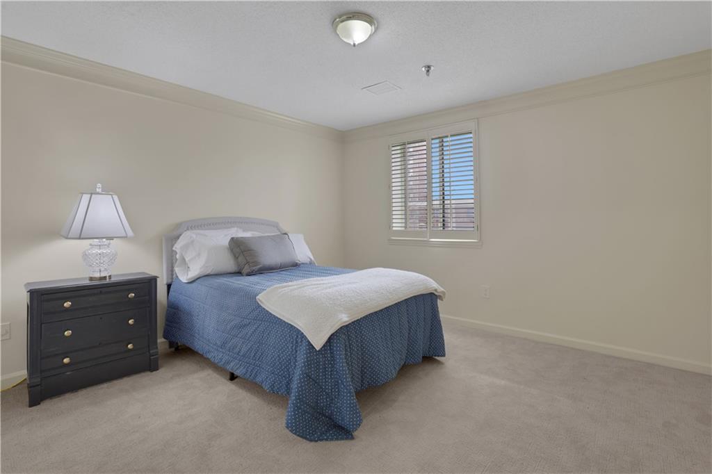 300 Johnson Ferry Road NE Unit B206