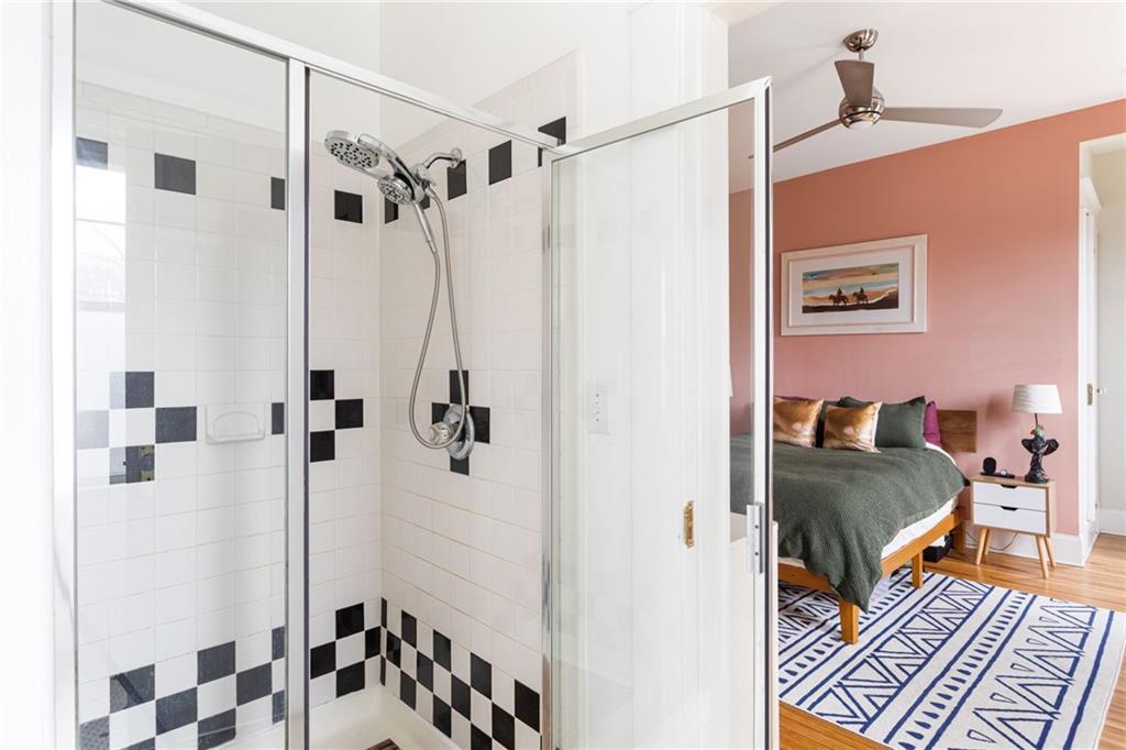 608 Seminole Avenue NE Unit 3