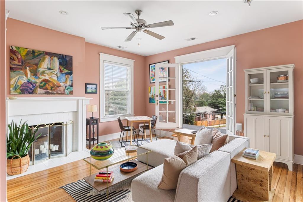 608 Seminole Avenue NE Unit 3