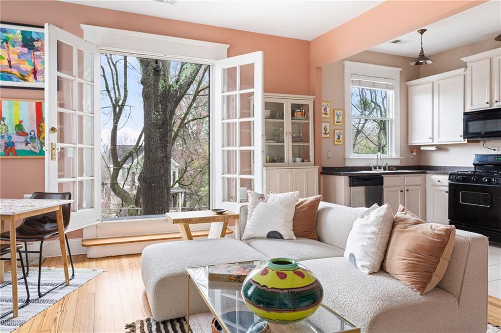 608 Seminole Avenue NE Unit 3