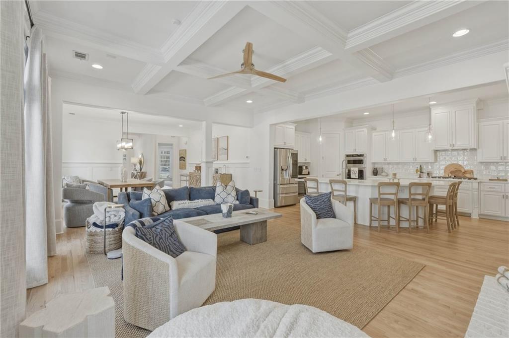 12522 Broadwell Road