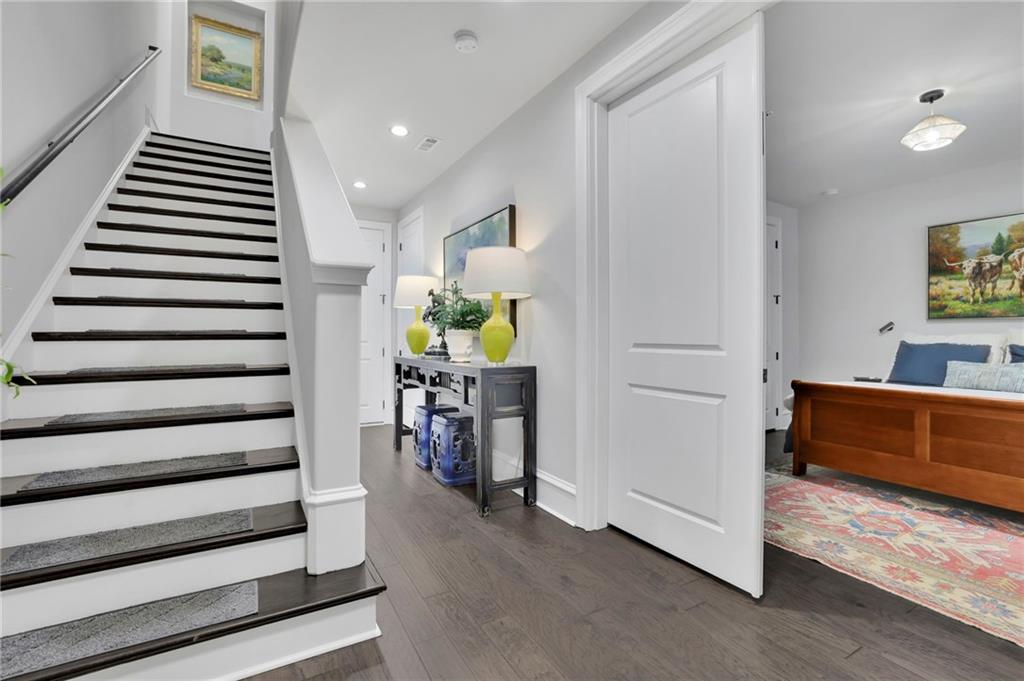885 3rd Street