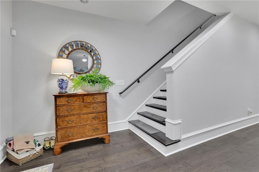 885 3rd Street