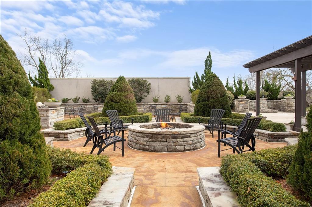 2255 Peachtree Road NE Unit 326