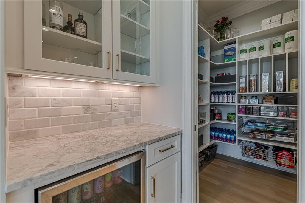 1104 Roxboro Drive NE