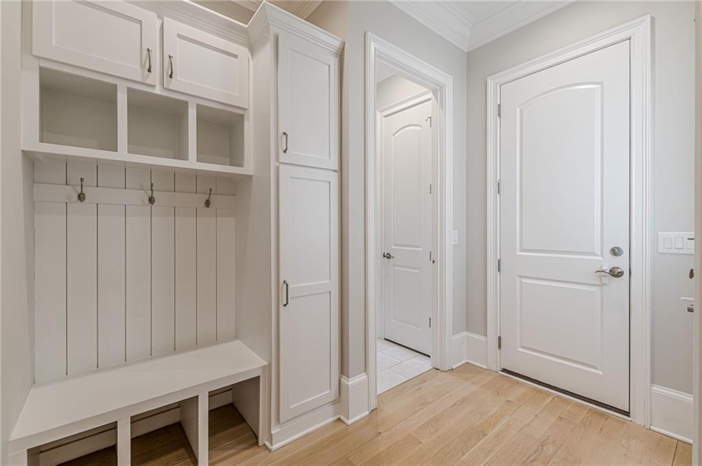 1104 Roxboro Drive NE