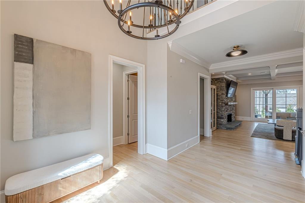 1104 Roxboro Drive NE