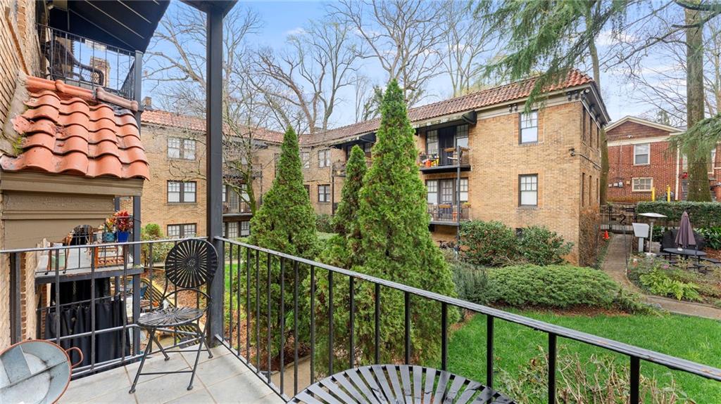 677 Somerset Terrace NE Unit 2D