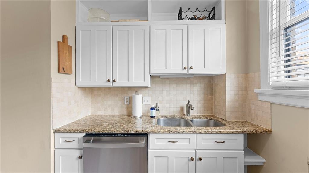 677 Somerset Terrace NE Unit 2D