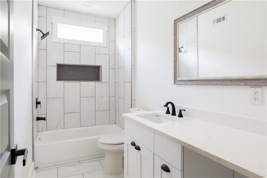 720 Lillian Avenue SW