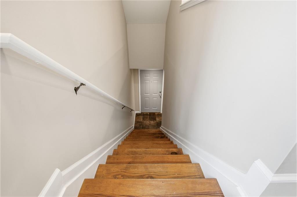 1138 Village Court SE