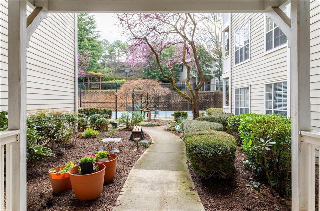 1250 Parkwood Circle SE Unit 3106