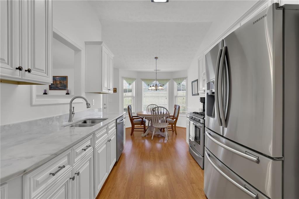 6185 Devonshire Drive