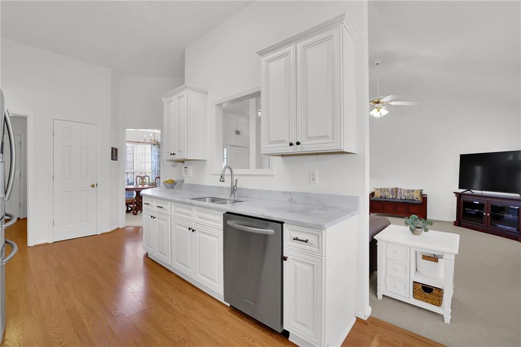 6185 Devonshire Drive