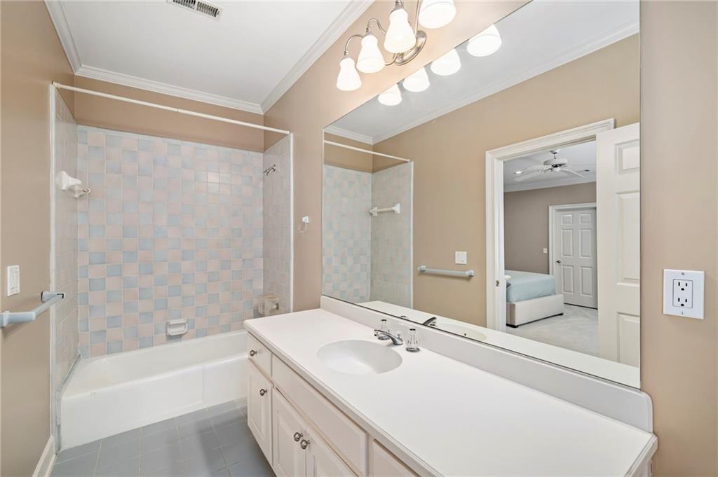 820 Heards Ferry Road