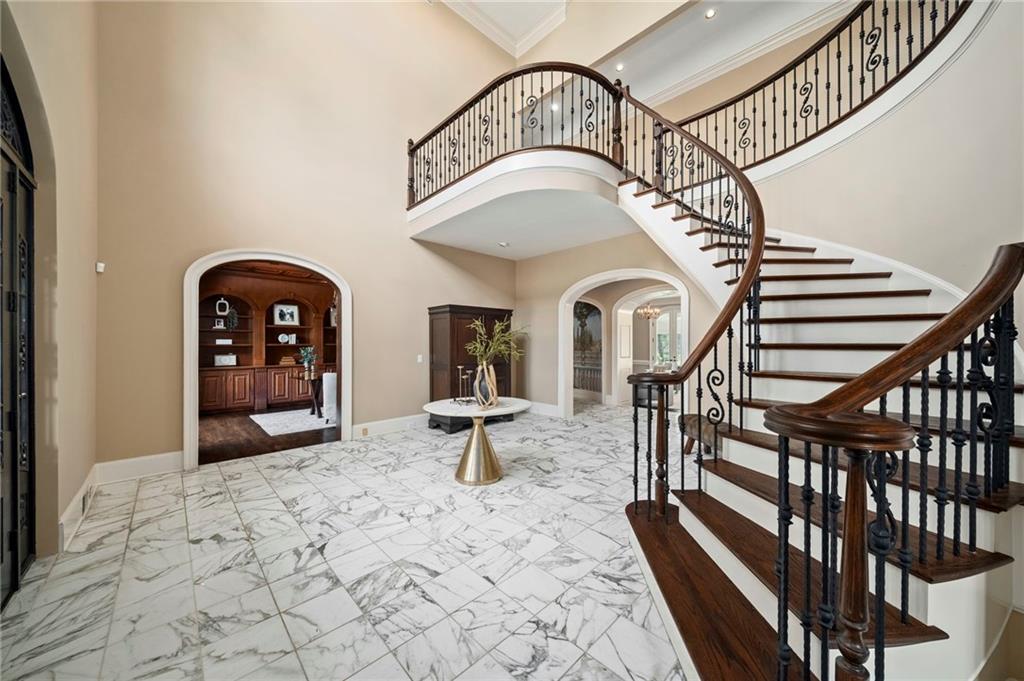 820 Heards Ferry Road