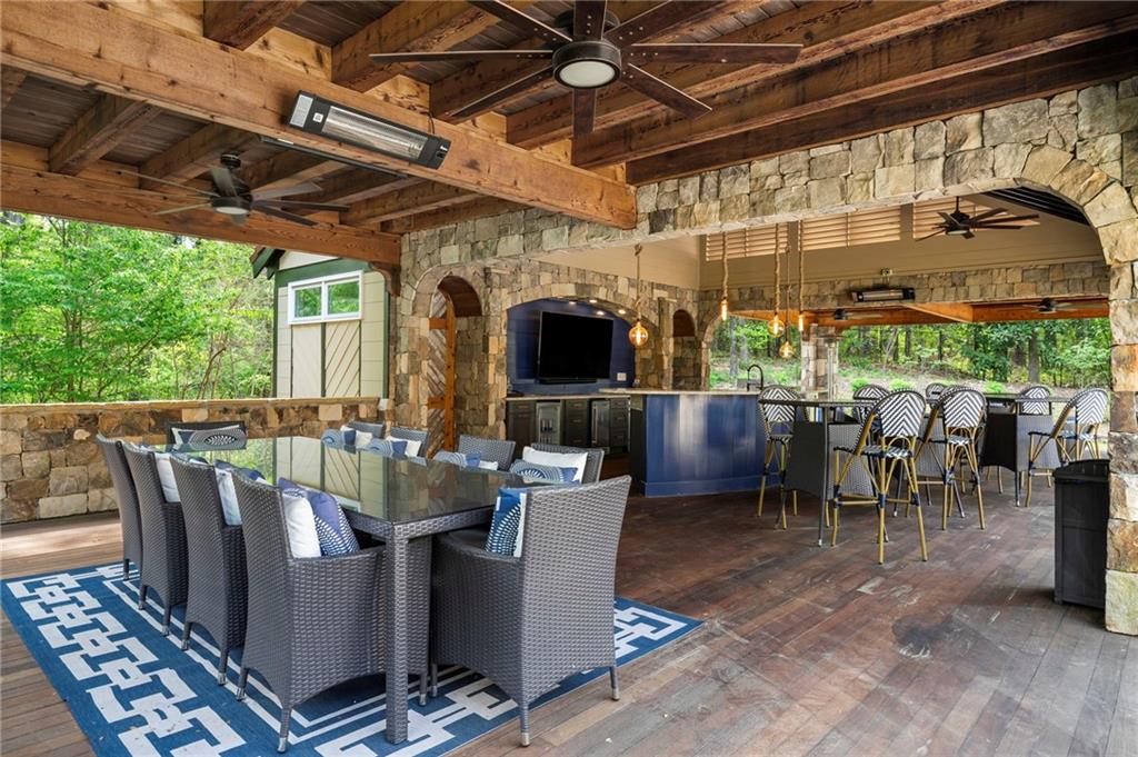 820 Heards Ferry Road