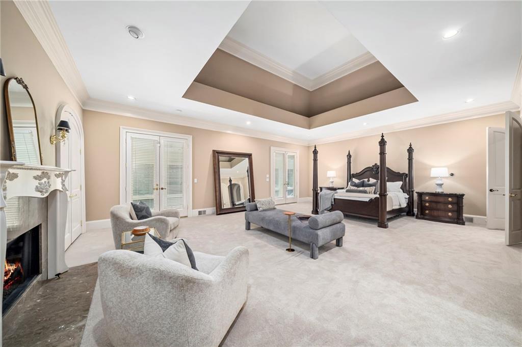 820 Heards Ferry Road