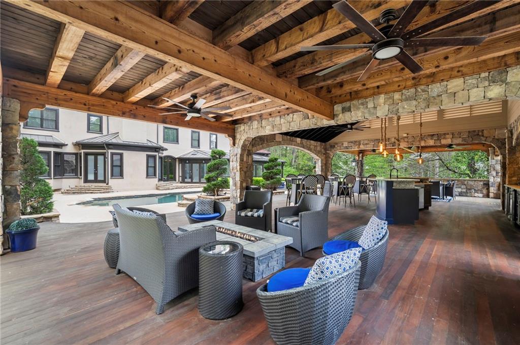 820 Heards Ferry Road