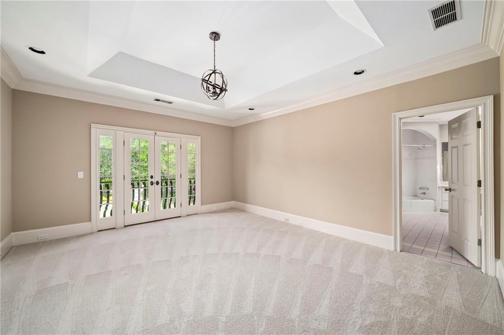 820 Heards Ferry Road