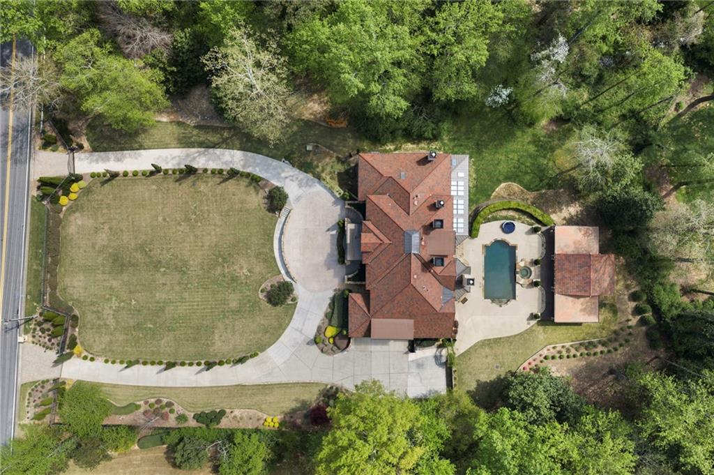 820 Heards Ferry Road