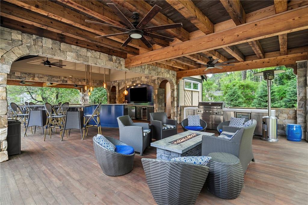 820 Heards Ferry Road