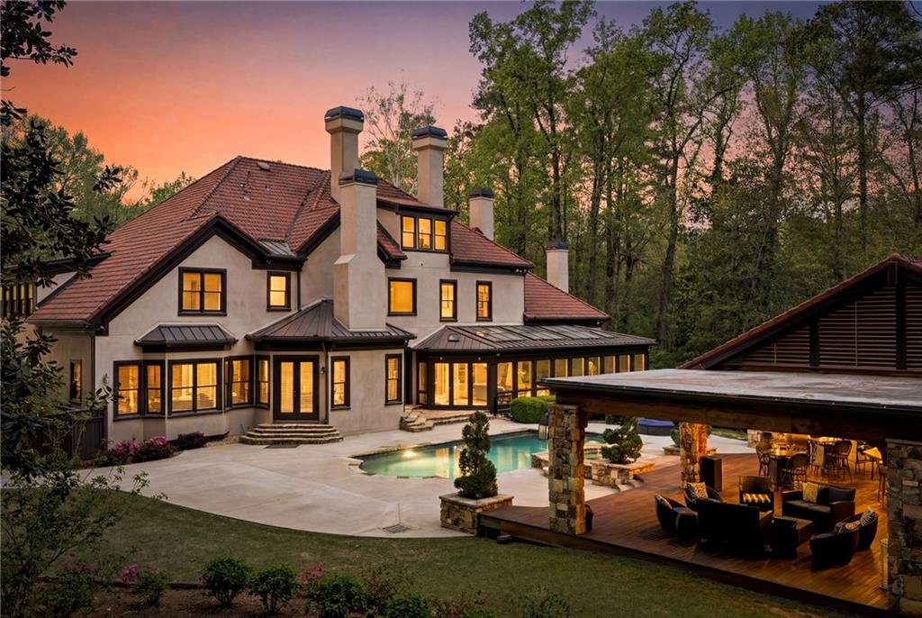 820 Heards Ferry Road