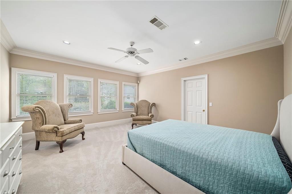 820 Heards Ferry Road