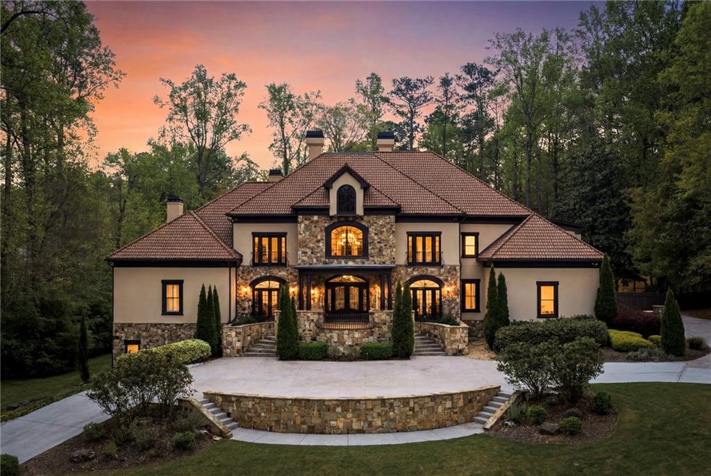 820 Heards Ferry Road