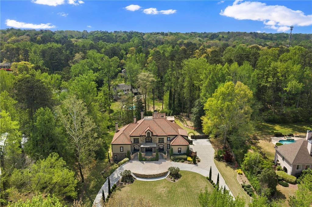 820 Heards Ferry Road