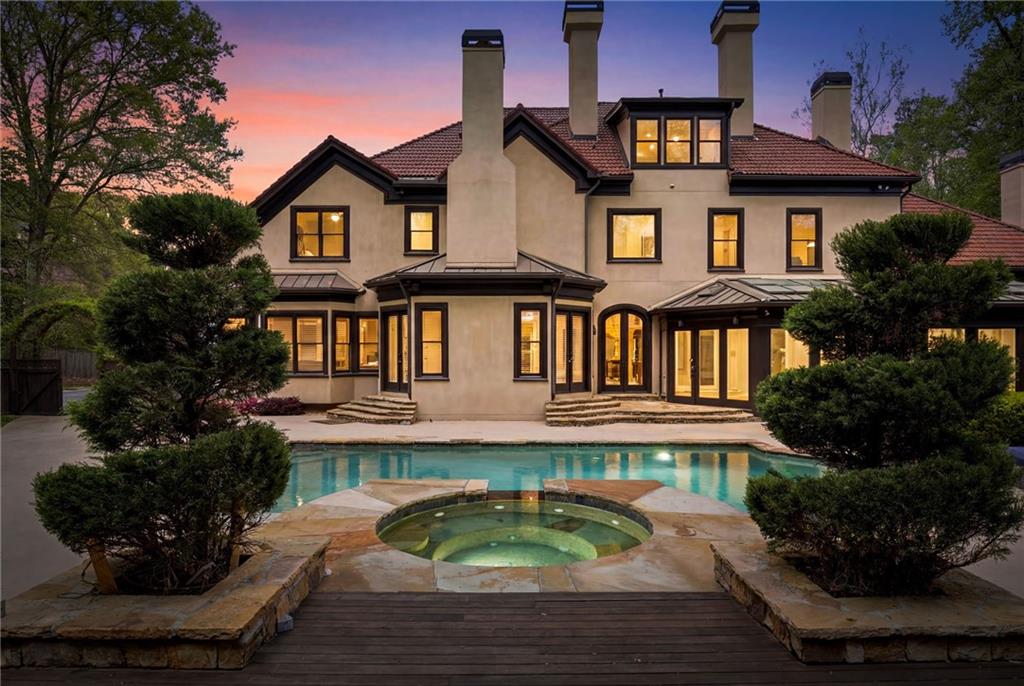 820 Heards Ferry Road