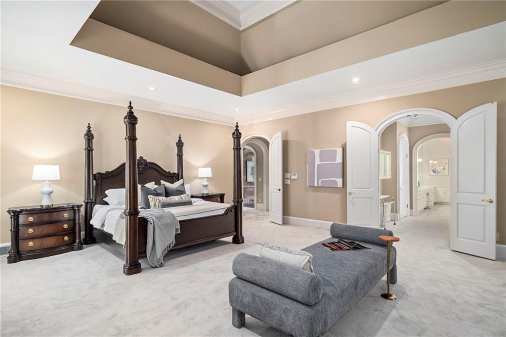 820 Heards Ferry Road