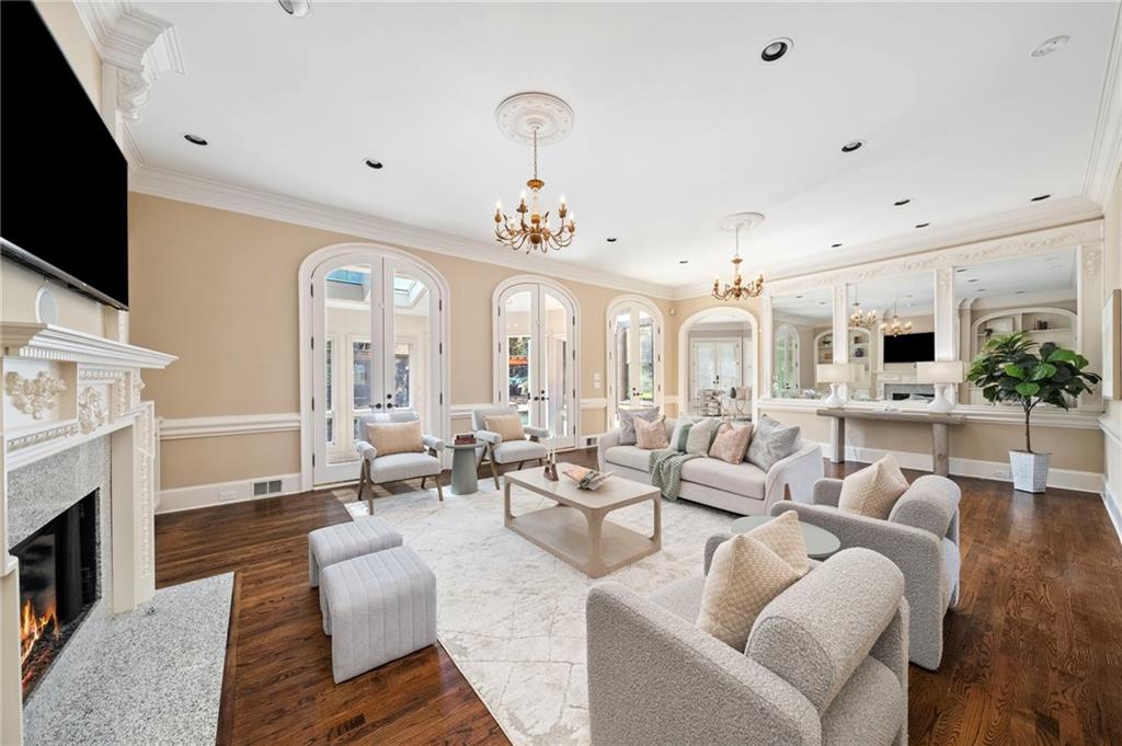 820 Heards Ferry Road