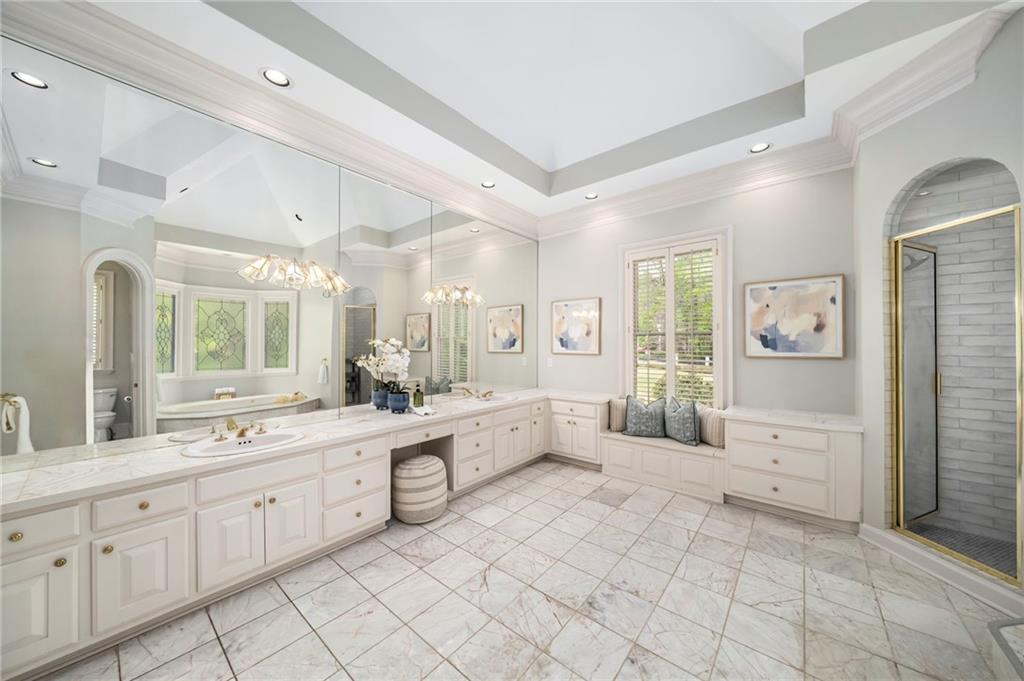 820 Heards Ferry Road