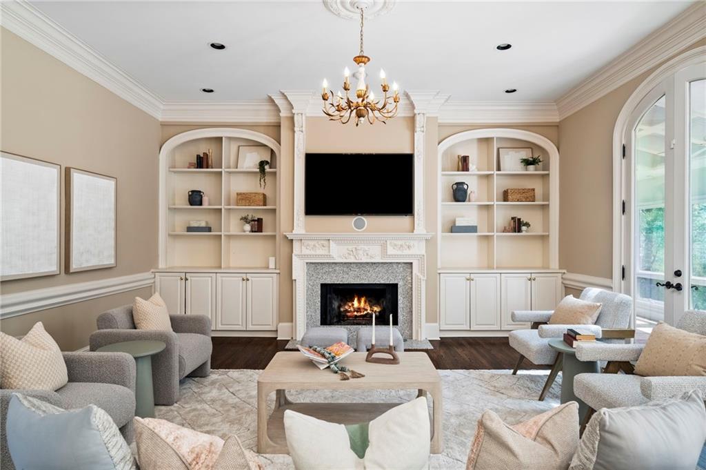 820 Heards Ferry Road