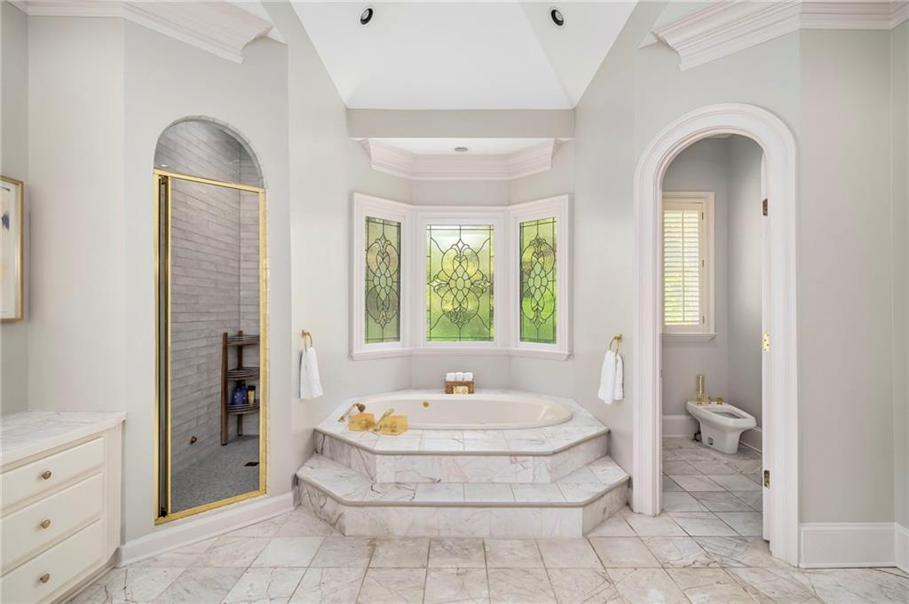 820 Heards Ferry Road