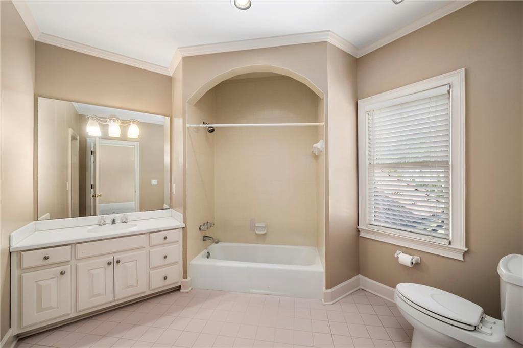 820 Heards Ferry Road