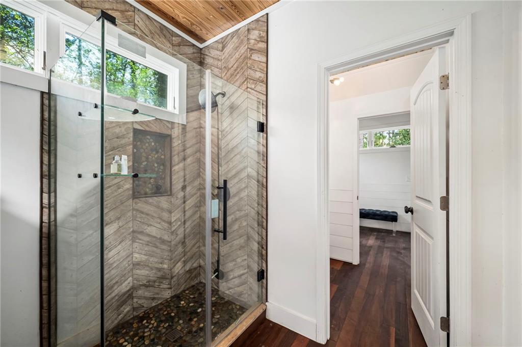 820 Heards Ferry Road