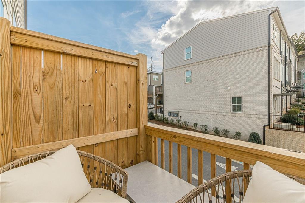 1205 Skylar Lane SE