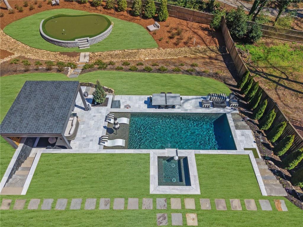 5849 Long Island Drive NW