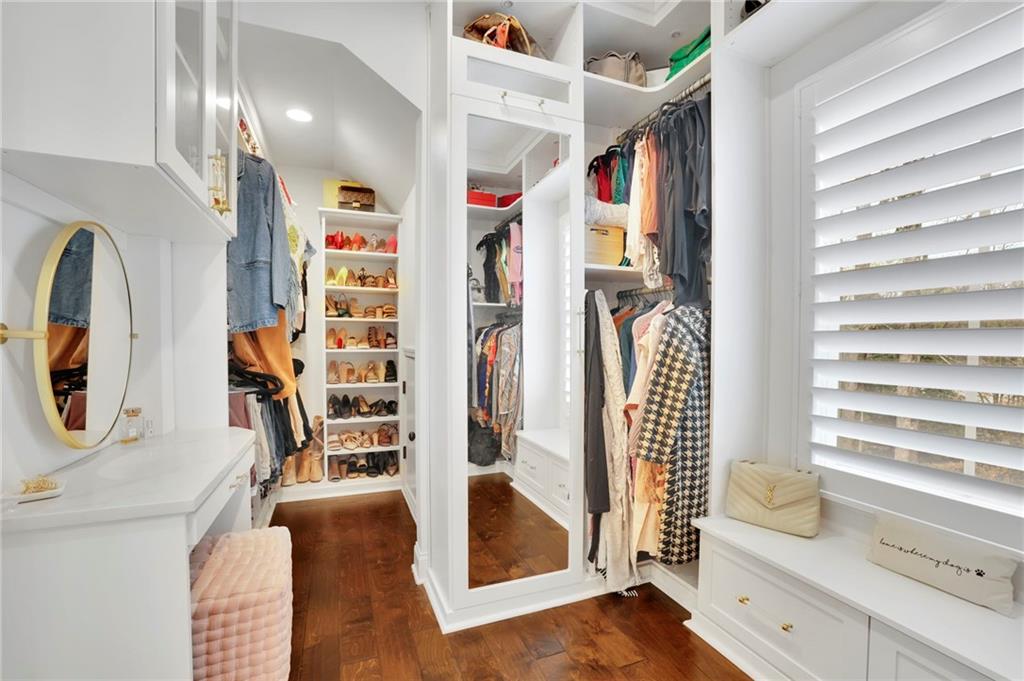 5849 Long Island Drive NW