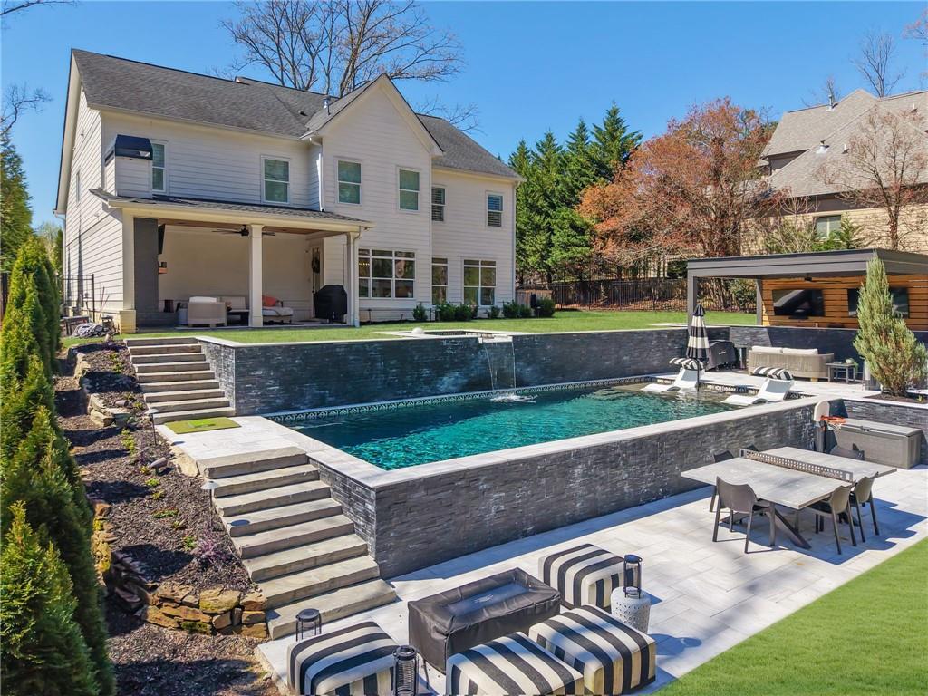 5849 Long Island Drive NW